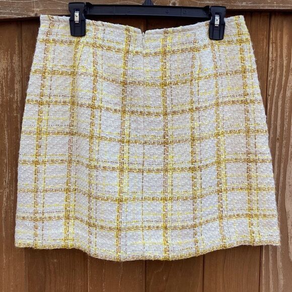 Cabi the Coco yellow & cream tweed mini button front w/pockets. Size 8. NWOT - Picture 5 of 8